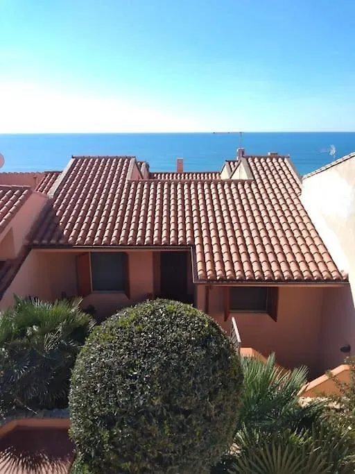 Villa Del Ginepro contacts